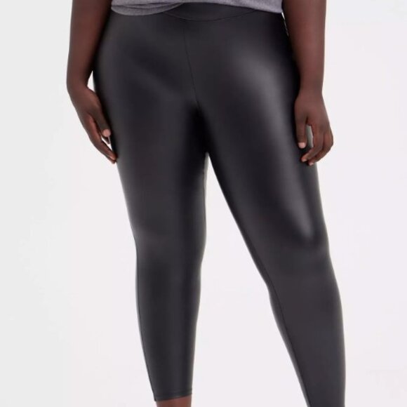 Torrid size 4 Full Length Signature Waist Faux Leather Legging - Picture 1 of 10